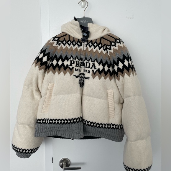 Prada women Logo Intarsia Zip-Up Padded Jacket NWT - Picture 5 of 10